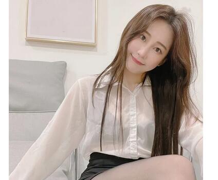 INS台湾模特『可可』最新稀有菊花双通私拍 身材完美一线天 肛塞超大道具插入 (2)