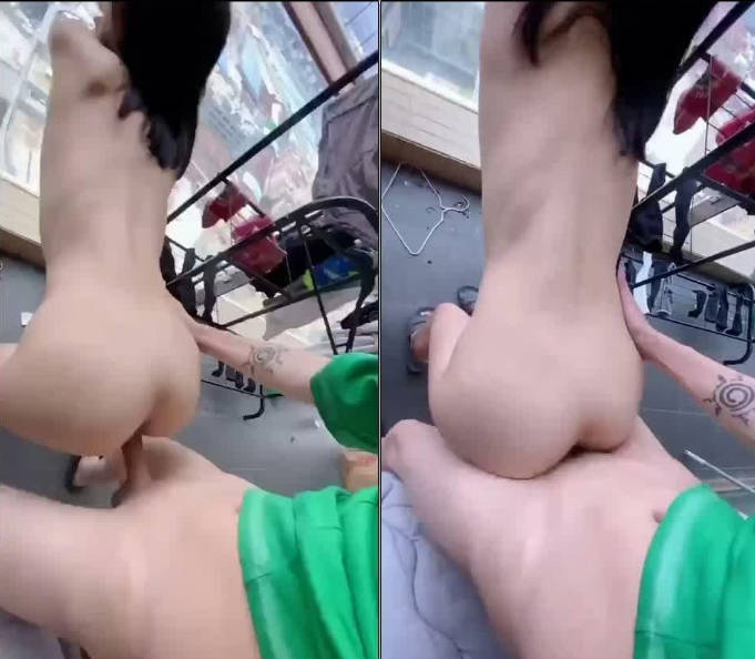 漂亮美眉 叫爸爸 爸爸打我 啊操死我了 小母狗大白天直接在落地窗前 看着城市景色 像狗一样趴着被爸爸无套