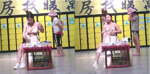 潜入水上乐园更衣淋浴室移动偷拍哺乳期的少妇在用吸乳器吸奶