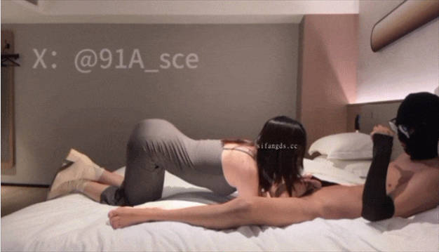 最新9月付费精品，推特极品绿帽性瘾情侣【91A-sce与小条】福利长视频⑤，圈养高质量萝莉小母狗，使劲蹂躏2