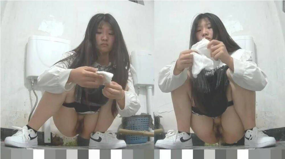 学校附近的小吃店女厕偷拍多位粉嫩的学生妹尿尿