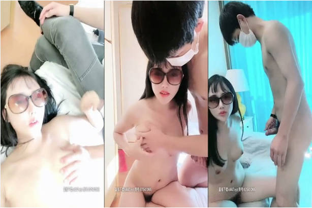 极品模特『小乳猪』酒店和摄影师啪啪 射了两炮姨妈血都干出来了